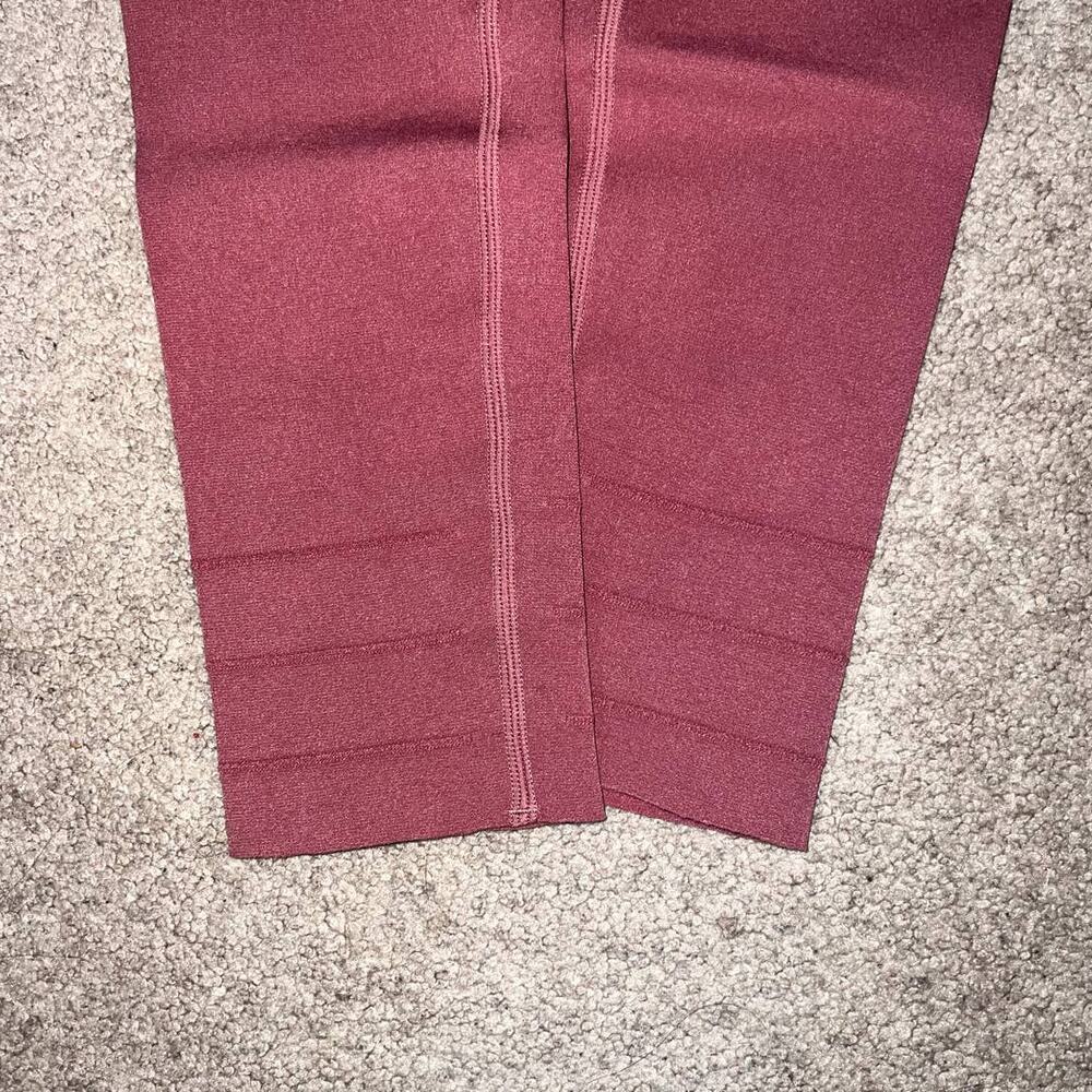 New Fabletics High-Waisted Sculptknit cut out back legging size L - Picture 7 of 10